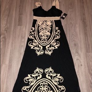 “Just Love”Black & Cream Maxi Dress